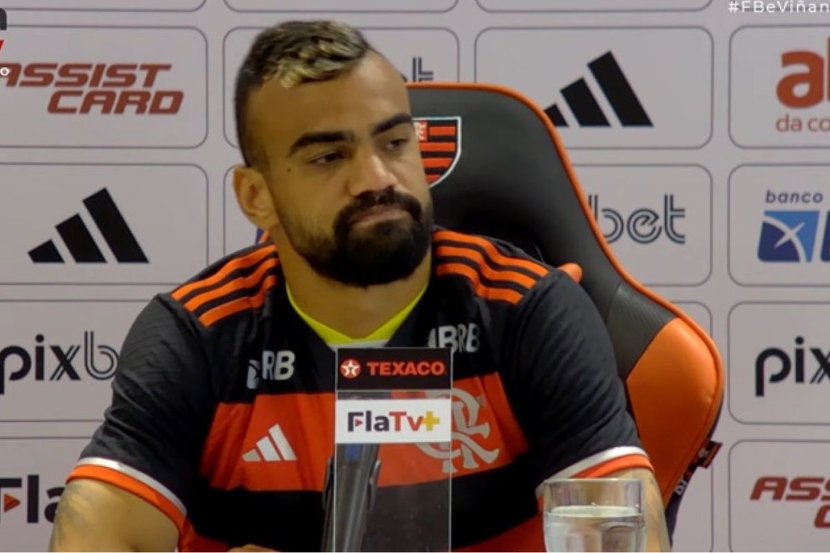 "PRA MIM, É UM MOTIVO DE GRANDE FELICIDADE", DIZ FABRÍCIO BRUNO SOBRE RENOVAÇÃO COM O FLAMENGO